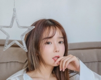 ��Ů���r��