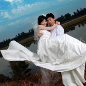 �������л�Y���P���