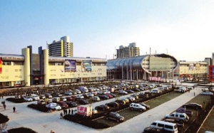 �x����߳��ڡ�һ�R���ȡ�