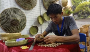 �x��������Ʒ���[���ϵ����c��ָ���ϵġ����ߡ�