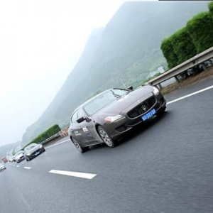 2014��ɯ����·���x��վ������Ļ