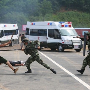 �����ؾ��侯����(li��n)���x����(j��ng)�(y��n)ȫʡ�ƏV