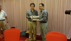 ���ٛ�����ĸУ��