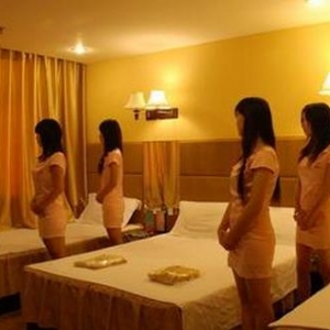 �x����ϴԡ���ľ�Ȼ�l(f��)���@�ӵ���