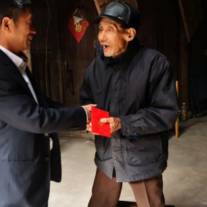 �����y�к��ݷ����v��ɲ��ߴ����ͷ����y�h�T