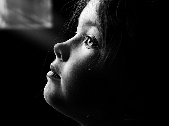 �߿���͵��Ů�����Ԛ������L���r200�f���ں��ӵĽ���