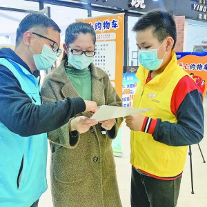 ����С��ʹ��������ա�����ُ��܇��