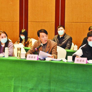 Ŭ�����µ��s��֮·��չ�F(xi��n)��?li��n)��?d��ng)�����顪�����˴�����ֈF(tu��n)���h����������(b��o)��l(f��)��ժҪ