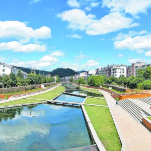 �����ˮ���������� ���o(h��)��һ����ˮ �KϪ�(zh��n)�R�ąf(xi��)��ץ����ˮ���Ρ�