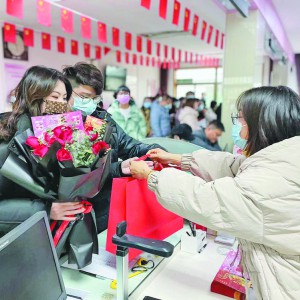 ���А۵�2��22�� �x��165��(du��)����ϲ�Y(ji��)�B��