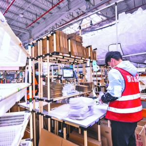 һ�·��x�����F(xi��n)��̽����~261.42�|Ԫ  ͬ�����L10.02%