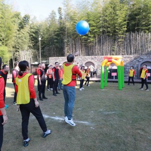 �����y�н��A�����e�k��һ��Ȥζ�\�ӕ�