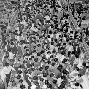 �L(f��ng)��ˮ�𿴷��A  �����x���Ј�(ch��ng)���O(sh��)40�����(sh��)��(hu��)�zӰչ��Ʒ�x��