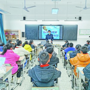 ���p���������MУ�@