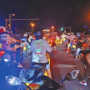 �������Ļ����d�� �x�����p����A���p�罻��