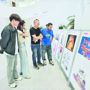 ���Ļ����} ����չչ��